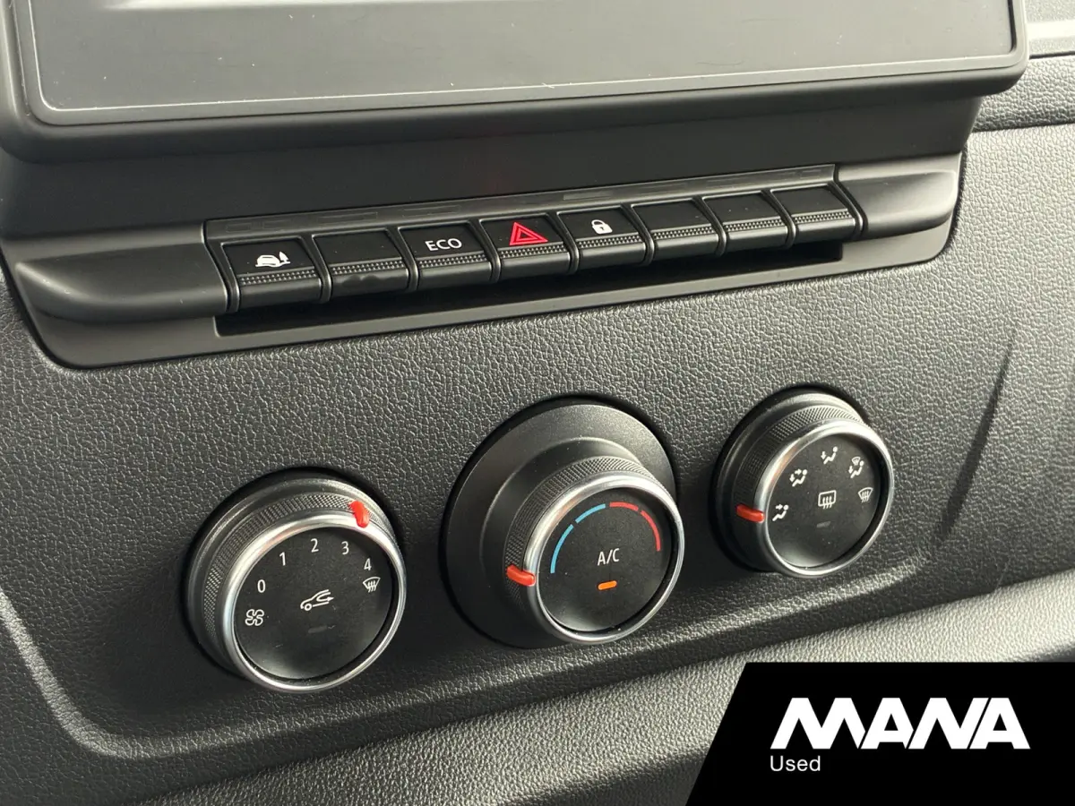T35 2.3 dCi 135 L2H2 Airco Bluetooth Sensoren Radio