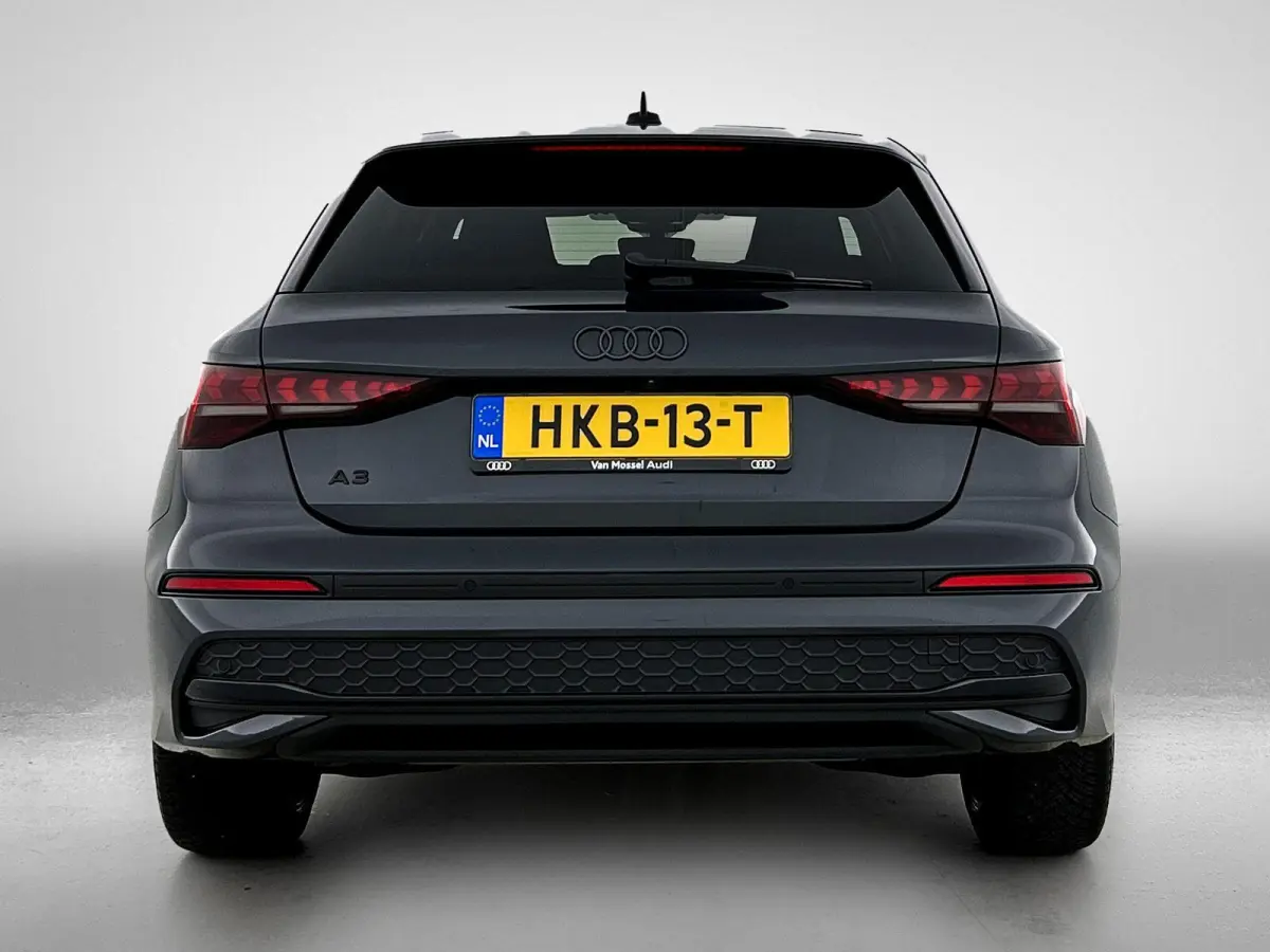 40 TFSI e Advanced edition 204 PK | Navigatie | Camera | Cruise control | Climate Control | Stoelverwarming | 18 Inch Velgen Zwart | Parkeersensoren |