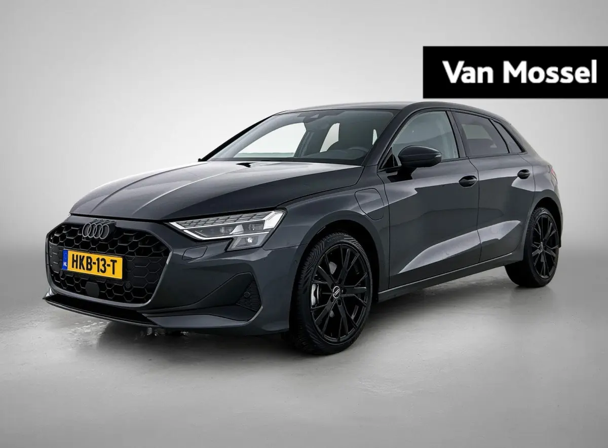 40 TFSI e Advanced edition 204 PK | Navigatie | Camera | Cruise control | Climate Control | Stoelverwarming | 18 Inch Velgen Zwart | Parkeersensoren |