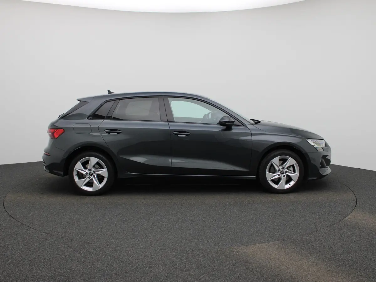 40 TFSI e Advanced edition 204 PK | Navigatie | Camera | Cruise control | Climate Control | Stoelverwarming | 17 Inch Velgen | Parkeersensoren |