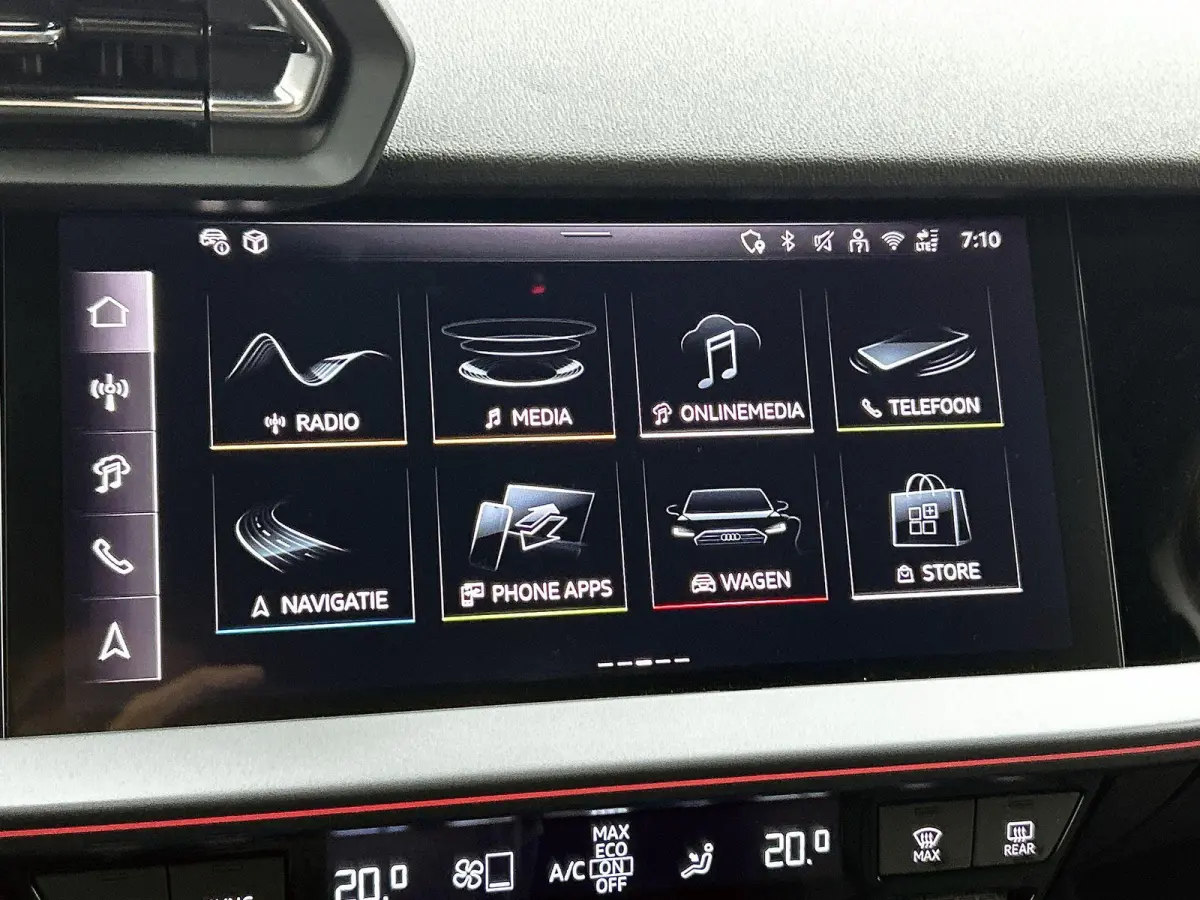 40 TFSI e Advanced edition 204 PK | Navigatie | Camera | Cruise control | Climate Control | Stoelverwarming | 18 Inch Velgen Zwart | Parkeersensoren |