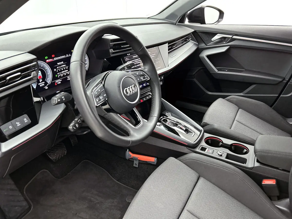 40 TFSI e Advanced edition 204 PK | Navigatie | Camera | Cruise control | Climate Control | Stoelverwarming | 18 Inch Velgen Zwart | Parkeersensoren |