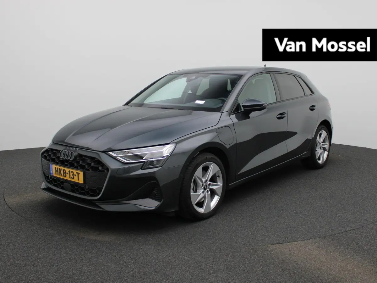 40 TFSI e Advanced edition 204 PK | Navigatie | Camera | Cruise control | Climate Control | Stoelverwarming | 17 Inch Velgen | Parkeersensoren |