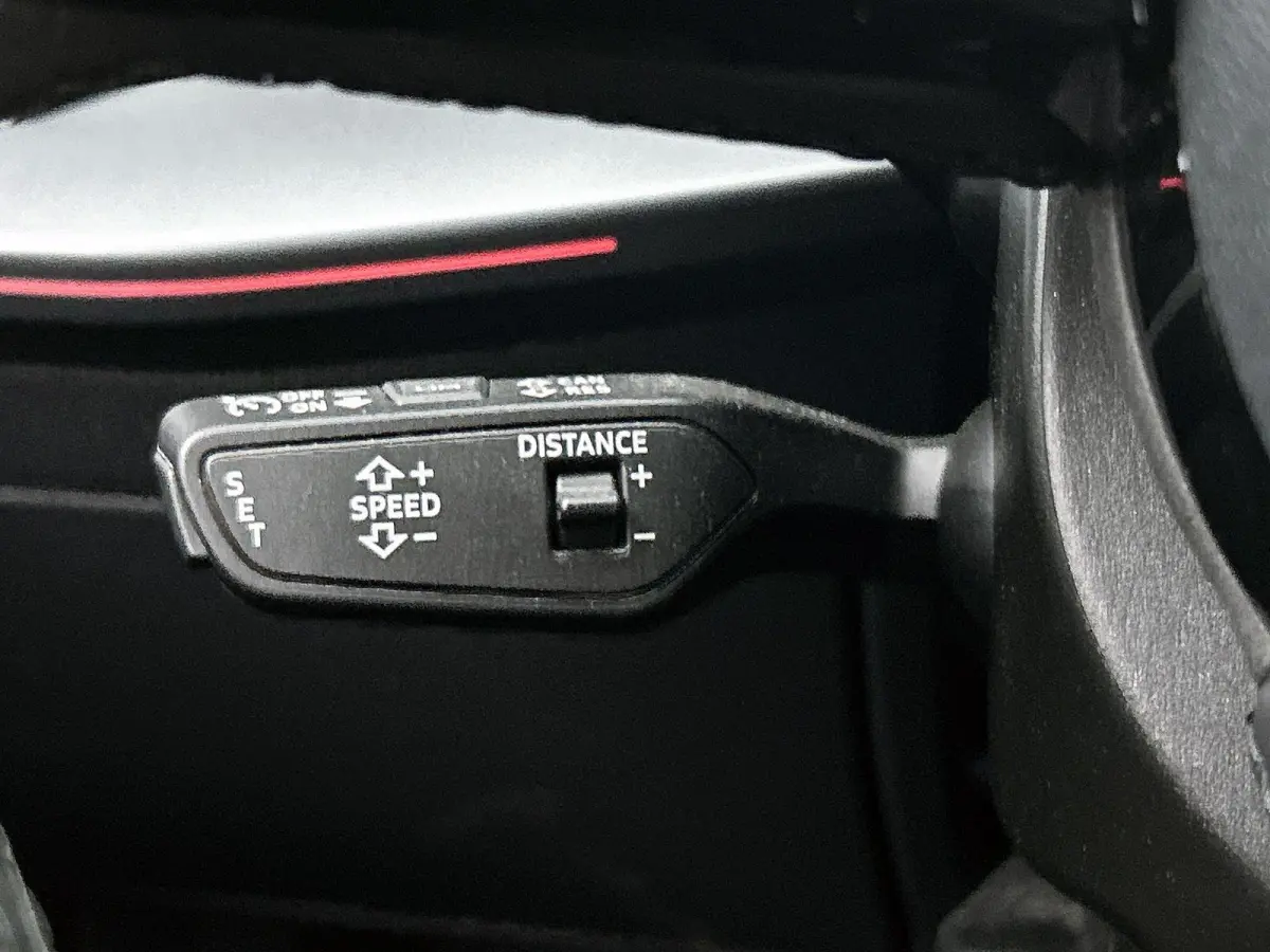 40 TFSI e Advanced edition 204 PK | Navigatie | Camera | Cruise control | Climate Control | Stoelverwarming | 18 Inch Velgen Zwart | Parkeersensoren |