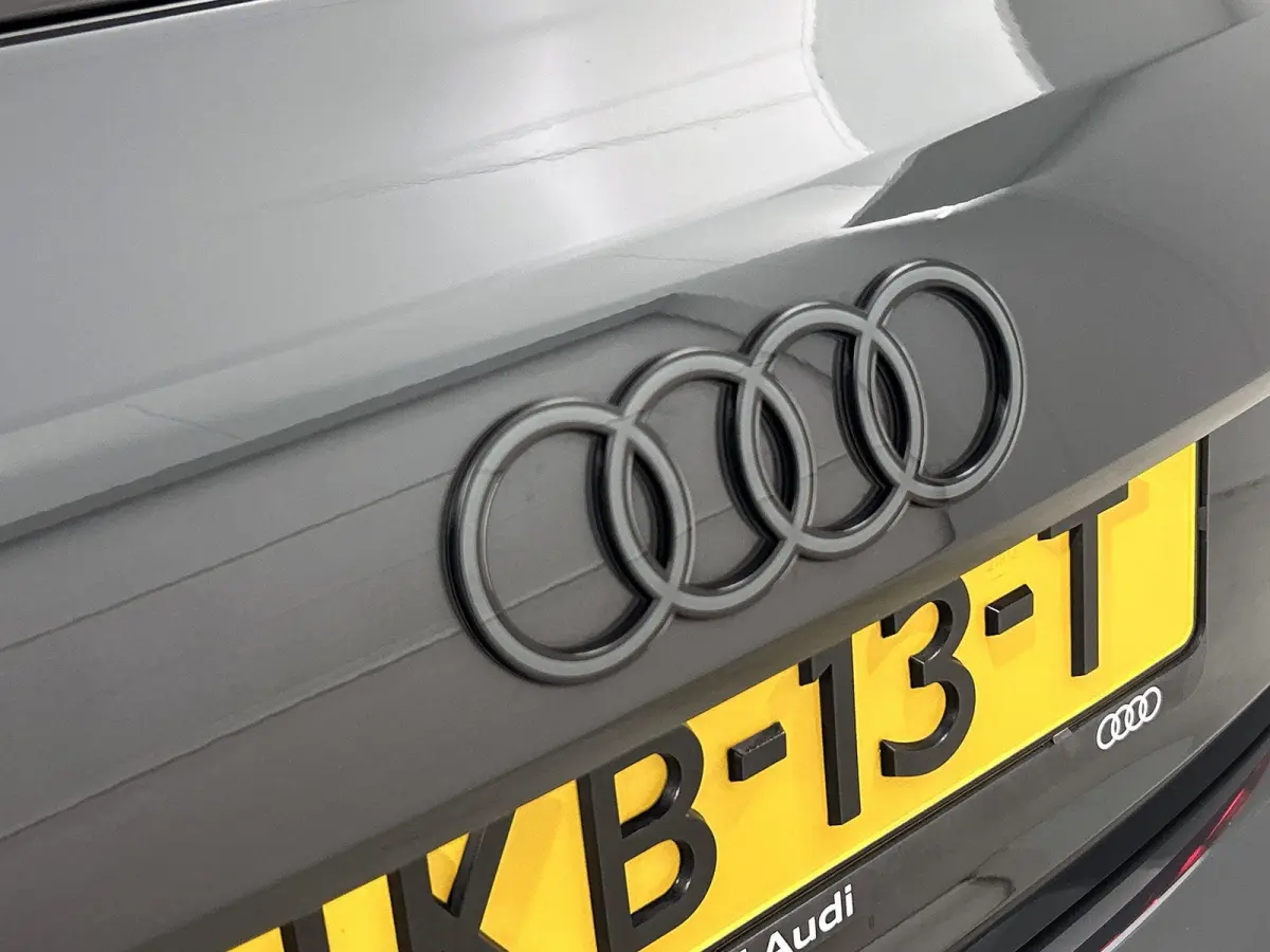 40 TFSI e Advanced edition 204 PK | Navigatie | Camera | Cruise control | Climate Control | Stoelverwarming | 18 Inch Velgen Zwart | Parkeersensoren |