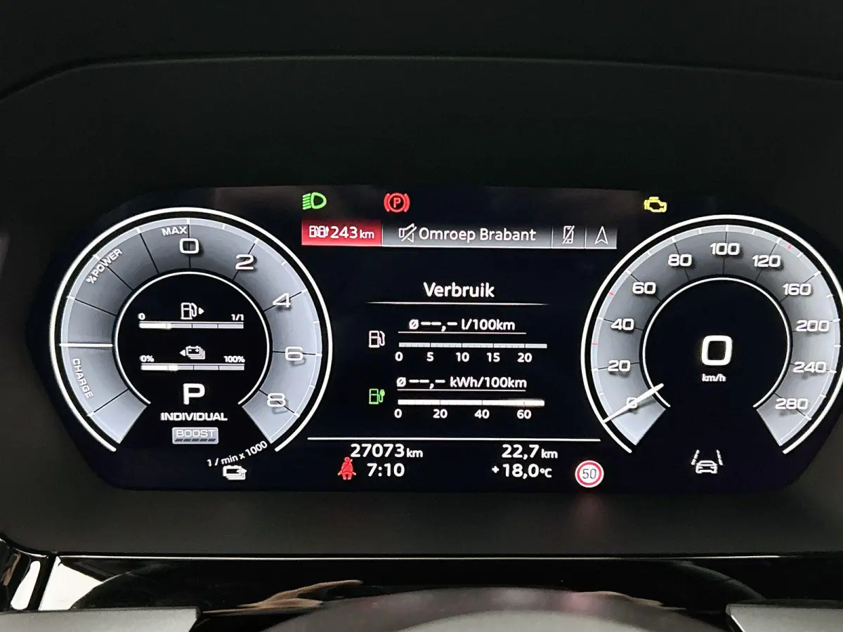 40 TFSI e Advanced edition 204 PK | Navigatie | Camera | Cruise control | Climate Control | Stoelverwarming | 18 Inch Velgen Zwart | Parkeersensoren |