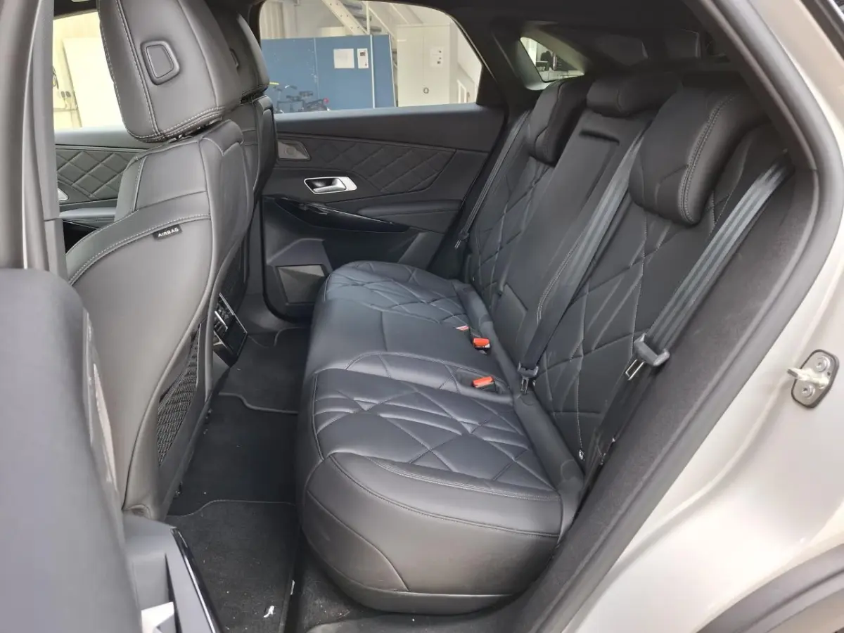 1.6 PHEV 300 4x4 Pallas | Schuif-/Kanteldak | Vol-Leder | Adaptive Cruise | Stoelverwarming | 7,4kW Lader | Achteruitrijcamera | !!