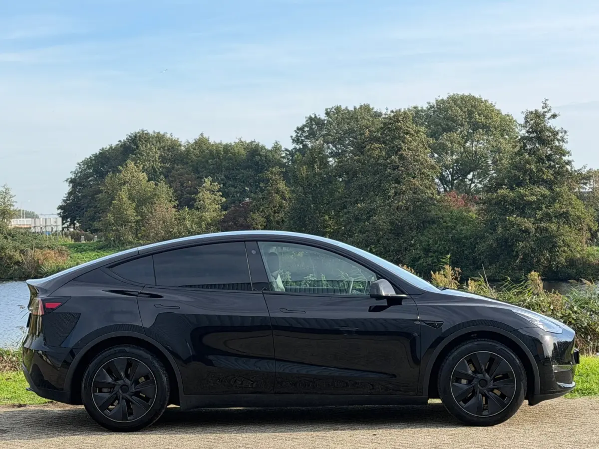 Long Range AWD 75 kWh - Solid Black - SoH 92,4% - Topstaat