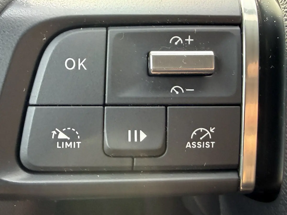 You 50 kWh (Camera - LED - Navigatie via APP - Comfort seats - Automatische Airco - Apple Carplay)