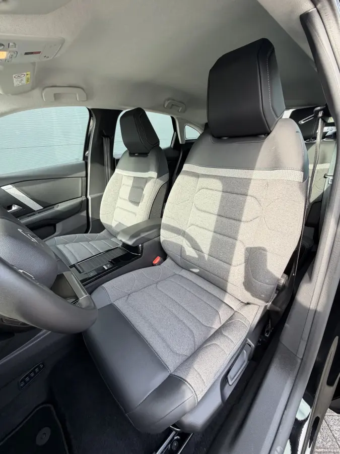 You 50 kWh (Camera - LED - Navigatie via APP - Comfort seats - Automatische Airco - Apple Carplay)