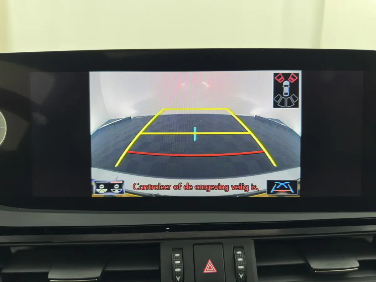 Business Line (INCL-BTW) Aut. *PANO | LEATHER | FULL-LED | ADAPTIVE-CRUISE | BLINDSPOT | KEYLESS | CAMERA | HEATED-COMFORTSEATS | NAVI-FULLMAP | PRIVACY-GLASS | SHIFTPADDLES | ECC | PDC | 18