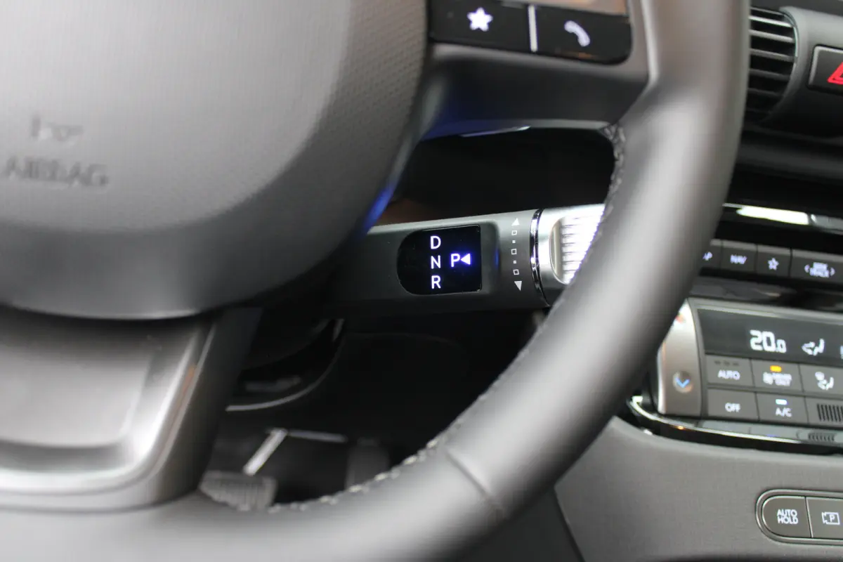 Pulse | 17 INCH | Gewrapt | Navigatie | Verschuifbare achterbank | Adaptieve Cruise Control | Automaat