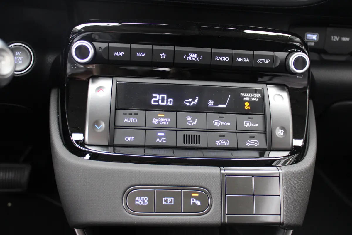 Pulse | 17 INCH | Gewrapt | Navigatie | Verschuifbare achterbank | Adaptieve Cruise Control | Automaat