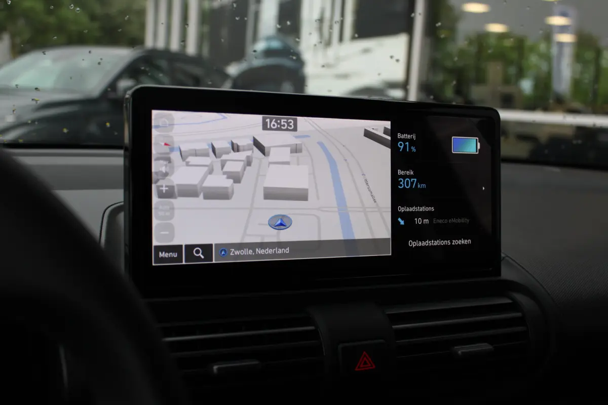 Pulse | 17 INCH | Gewrapt | Navigatie | Verschuifbare achterbank | Adaptieve Cruise Control | Automaat