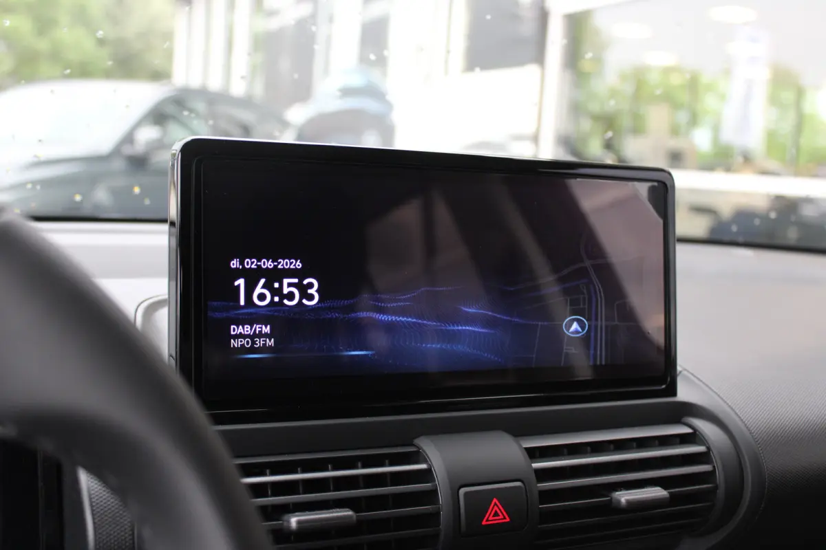 Pulse | 17 INCH | Gewrapt | Navigatie | Verschuifbare achterbank | Adaptieve Cruise Control | Automaat