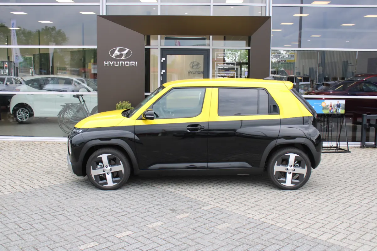 Pulse | 17 INCH | Gewrapt | Navigatie | Verschuifbare achterbank | Adaptieve Cruise Control | Automaat