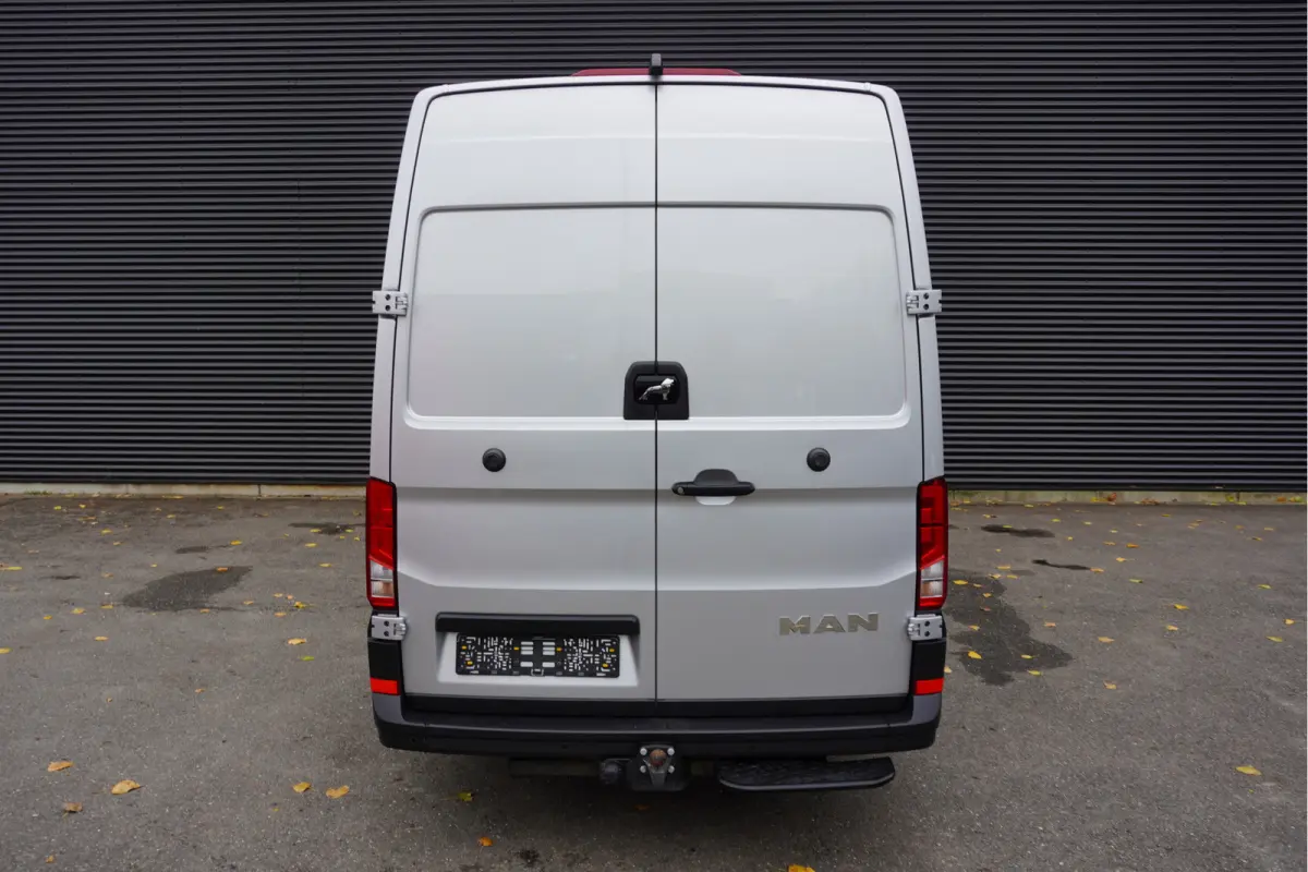 3.160 160pk Automaat RWD 3500kg Trekgewicht L4H3/L3H2 Apple carplay Camera Trekhaak Navigatie Parkeersensoren LED 3-zits
