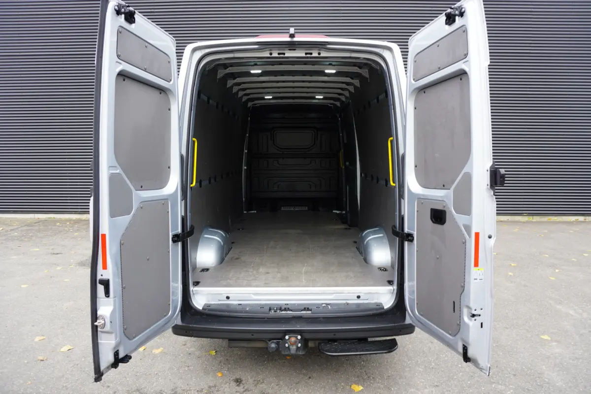 3.160 160pk Automaat RWD 3500kg Trekgewicht L4H3/L3H2 Apple carplay Camera Trekhaak Navigatie Parkeersensoren LED 3-zits