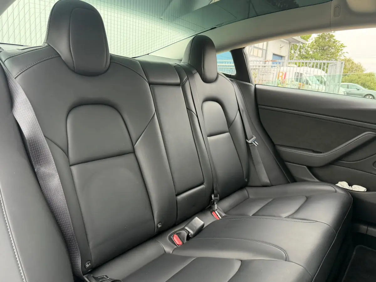 Long Range AWD 75 kWh - Deep Blue Metallic - SOH 87% - Topstaat