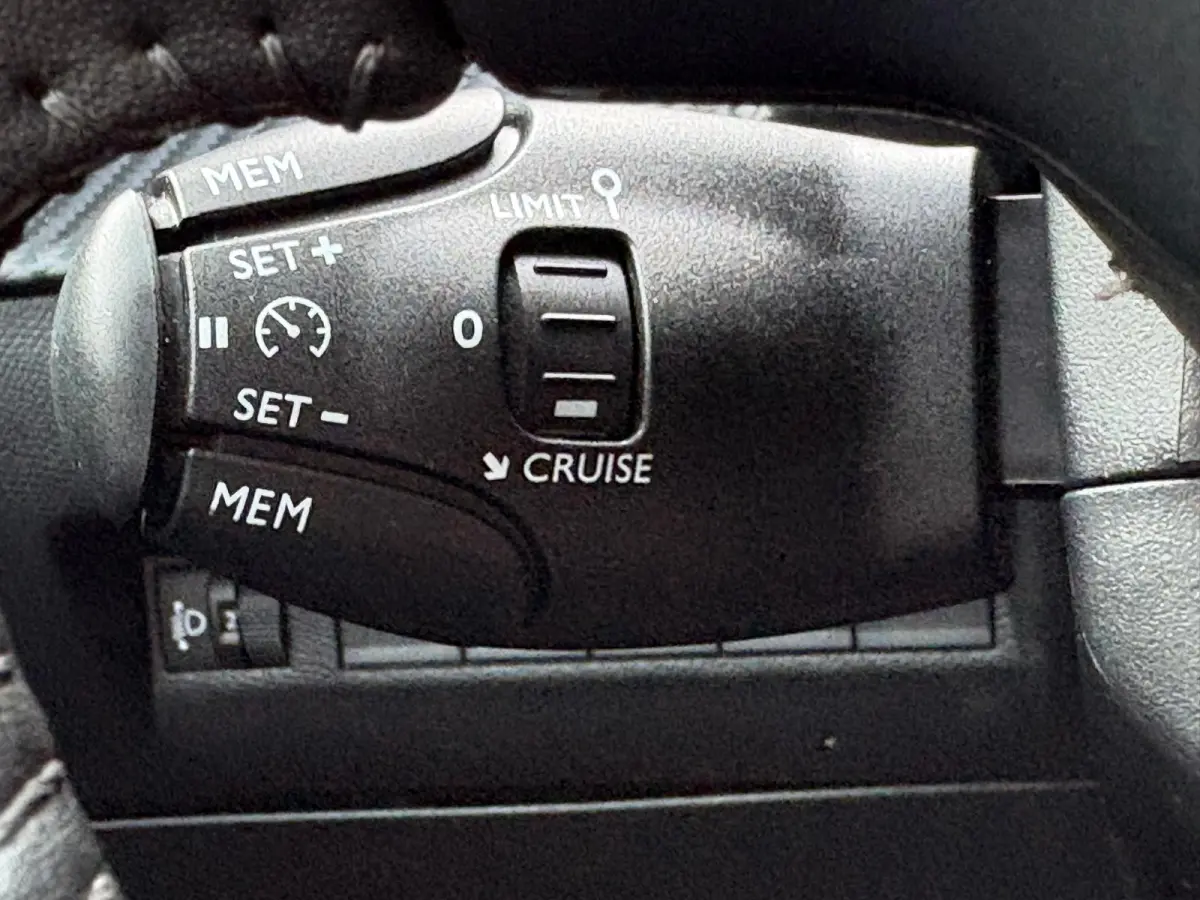 EV Allure 54 kWh Parkeerhulp/Carplay-Android-auto/Warmtepomp/Cruise-control