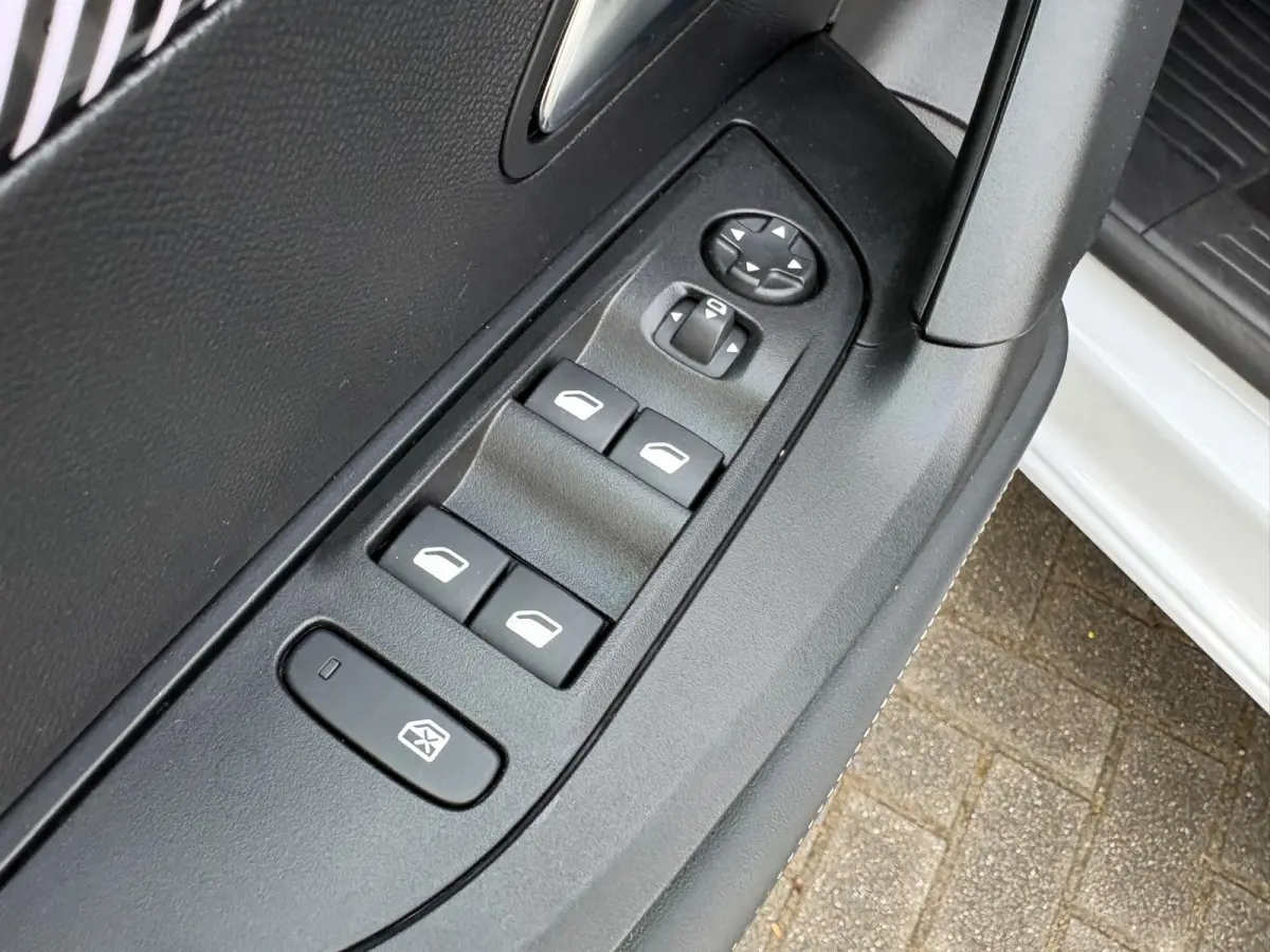 EV Allure 54 kWh Parkeerhulp/Carplay-Android-auto/Warmtepomp/Cruise-control