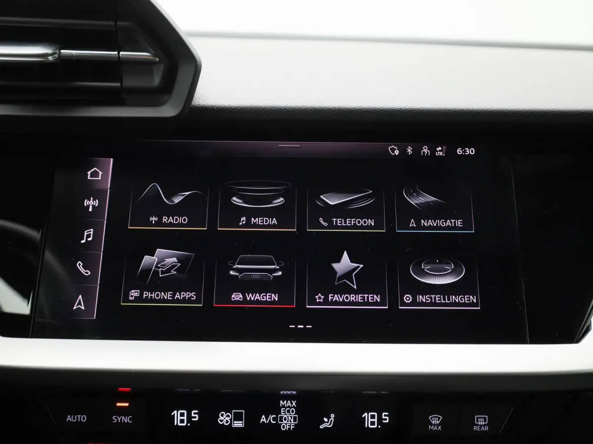 35 TFSI Business edition | Apple Carplay / Android Auto | Lichtmetalen Velgen | Privacy Glass | Virtual Cockpit |