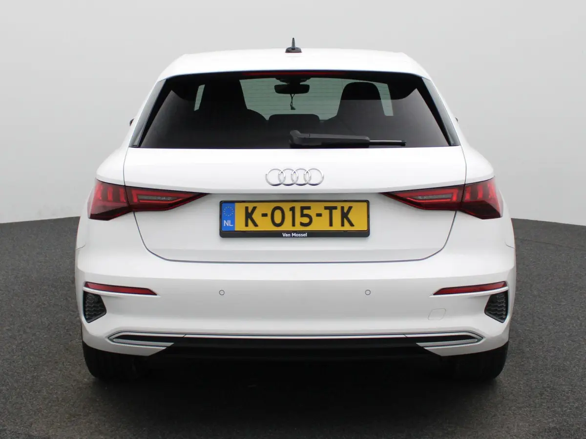 35 TFSI Business edition | Apple Carplay / Android Auto | Lichtmetalen Velgen | Privacy Glass | Virtual Cockpit |
