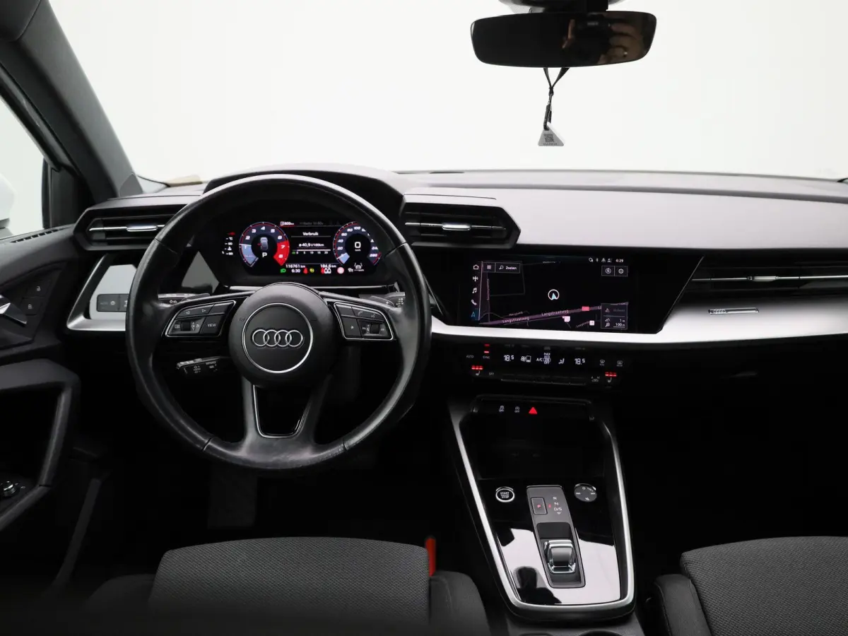 35 TFSI Business edition | Apple Carplay / Android Auto | Lichtmetalen Velgen | Privacy Glass | Virtual Cockpit |