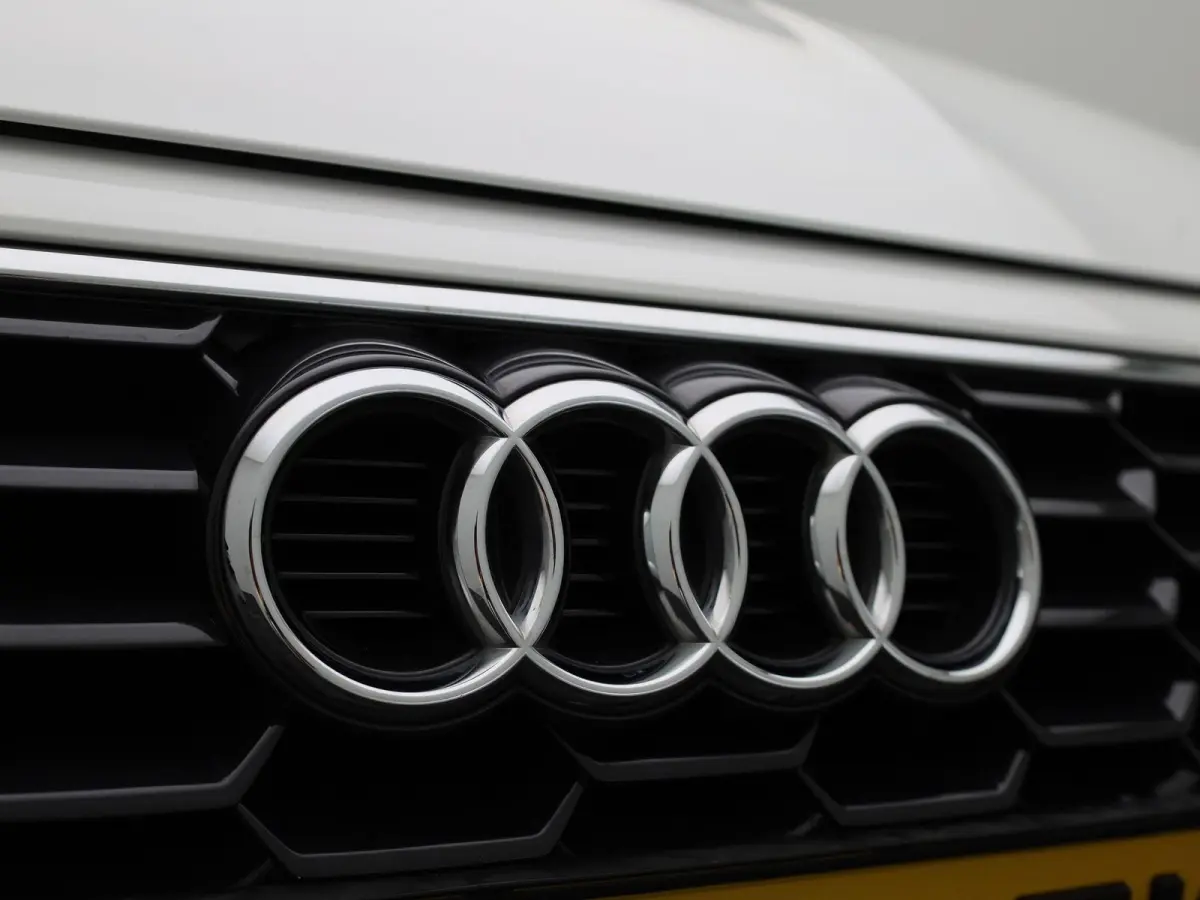 35 TFSI Business edition | Apple Carplay / Android Auto | Lichtmetalen Velgen | Privacy Glass | Virtual Cockpit |