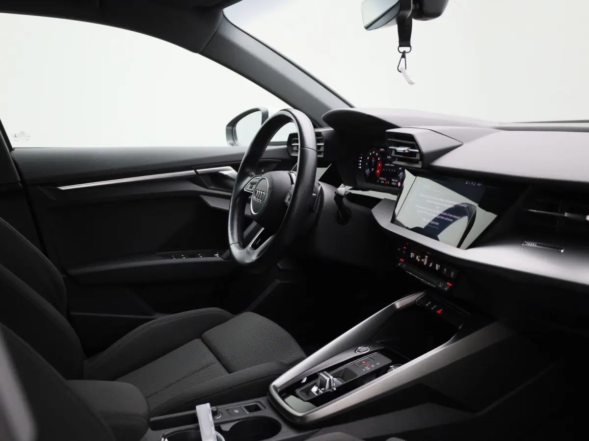 35 TFSI Business edition | Apple Carplay / Android Auto | Lichtmetalen Velgen | Privacy Glass | Virtual Cockpit |