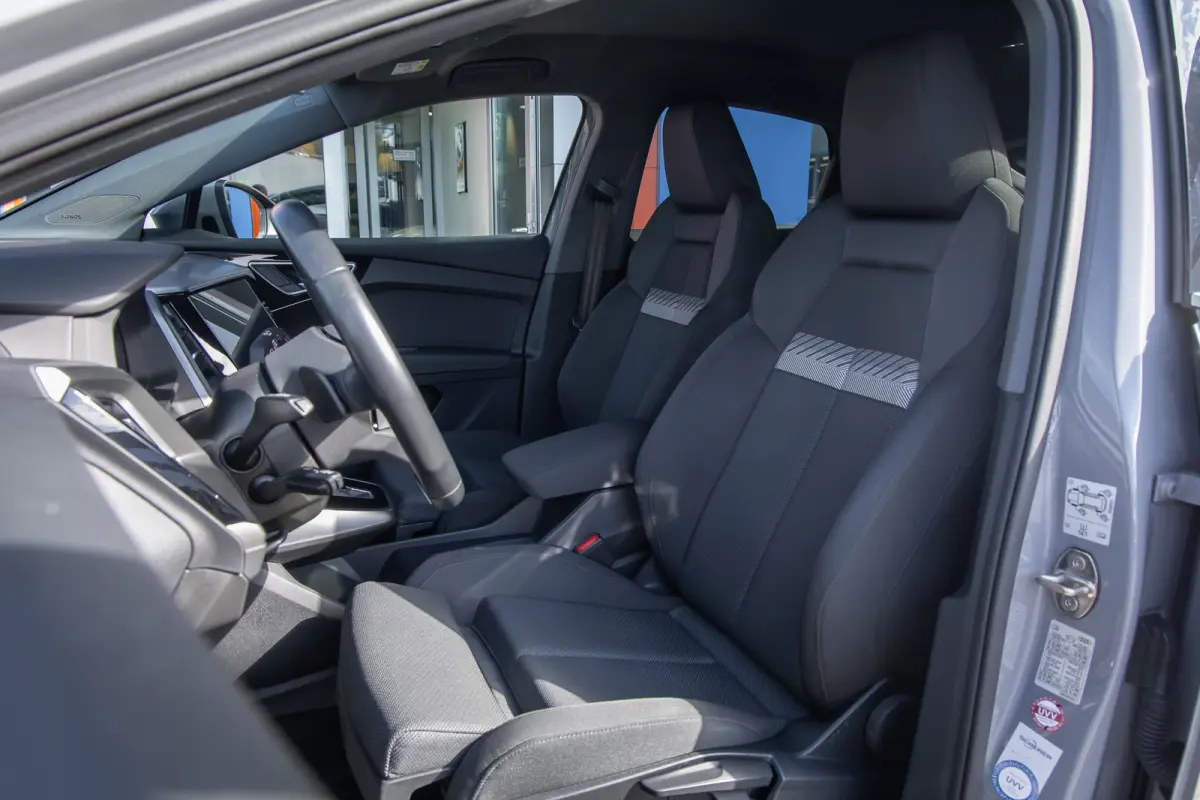 40 Edition 77 kWh | Apple Carplay/Android Auto | Achteruitrijcamera | Dodehoek detectie | climate controle |Elektrisch bedienbare achterklep | LED | Stoel- Stuurverwarming | Achteruitrijcame