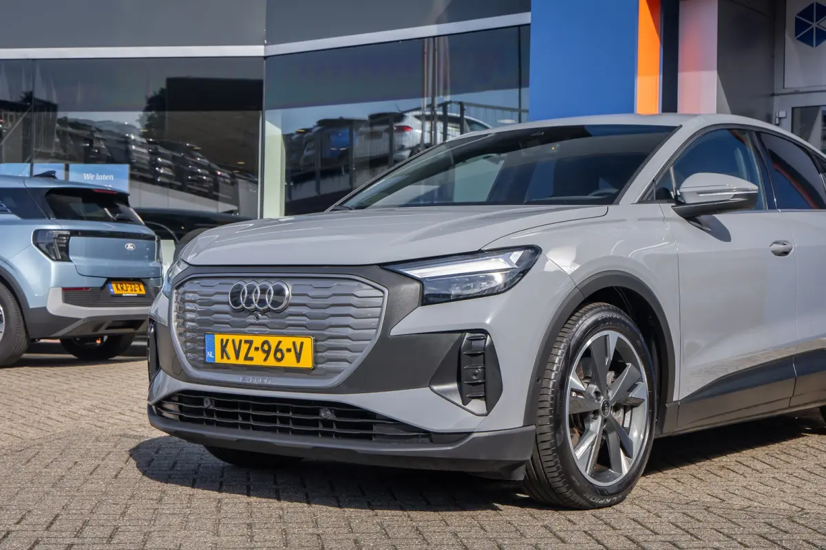 40 Edition 77 kWh | Apple Carplay/Android Auto | Achteruitrijcamera | Dodehoek detectie | climate controle |Elektrisch bedienbare achterklep | LED | Stoel- Stuurverwarming | Achteruitrijcame