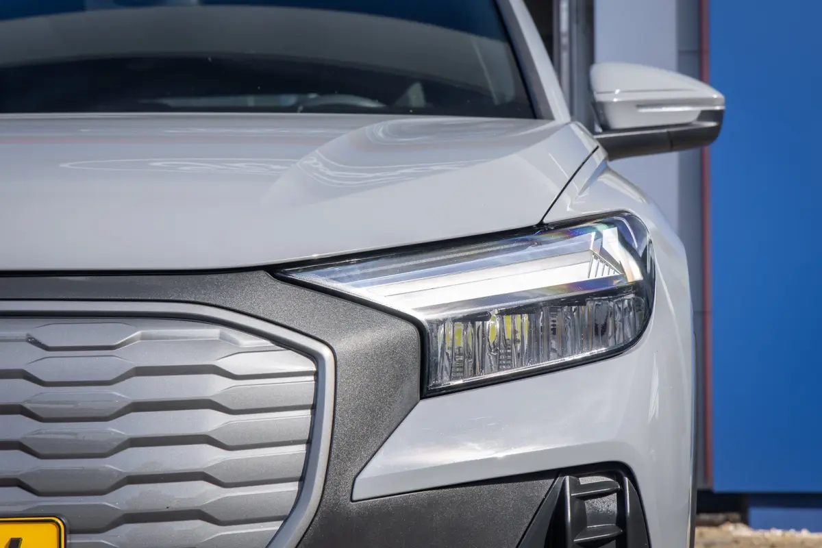 40 Edition 77 kWh | Apple Carplay/Android Auto | Achteruitrijcamera | Dodehoek detectie | climate controle |Elektrisch bedienbare achterklep | LED | Stoel- Stuurverwarming | Achteruitrijcame