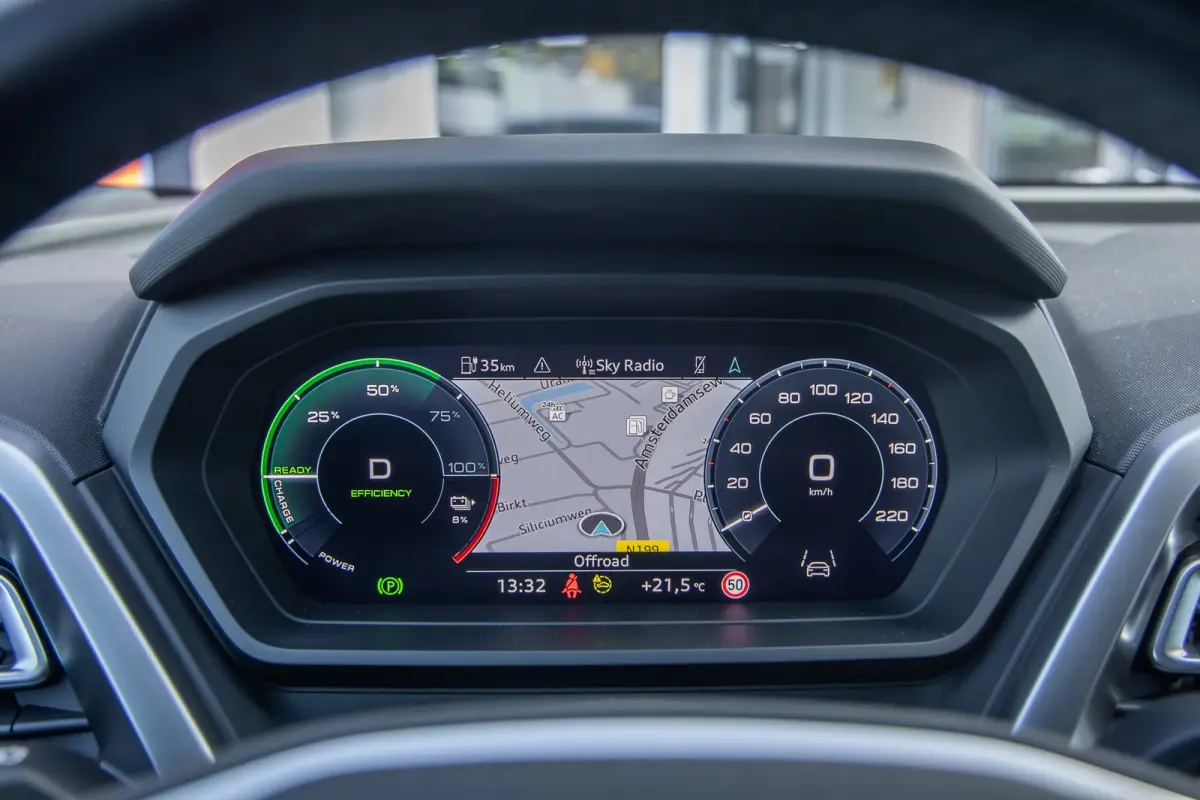 40 Edition 77 kWh | Apple Carplay/Android Auto | Achteruitrijcamera | Dodehoek detectie | climate controle |Elektrisch bedienbare achterklep | LED | Stoel- Stuurverwarming | Achteruitrijcame