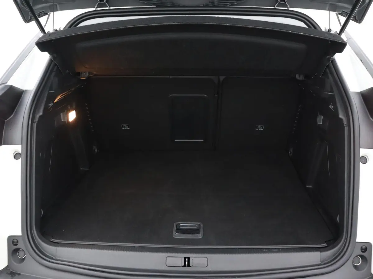 HYbrid4 Blue Lease Allure 300pk Automaat | Navigatie | Camera | Licht Metalen Velgen 18" | Dodehoek Detectie | Voorstoelen Verwarmd