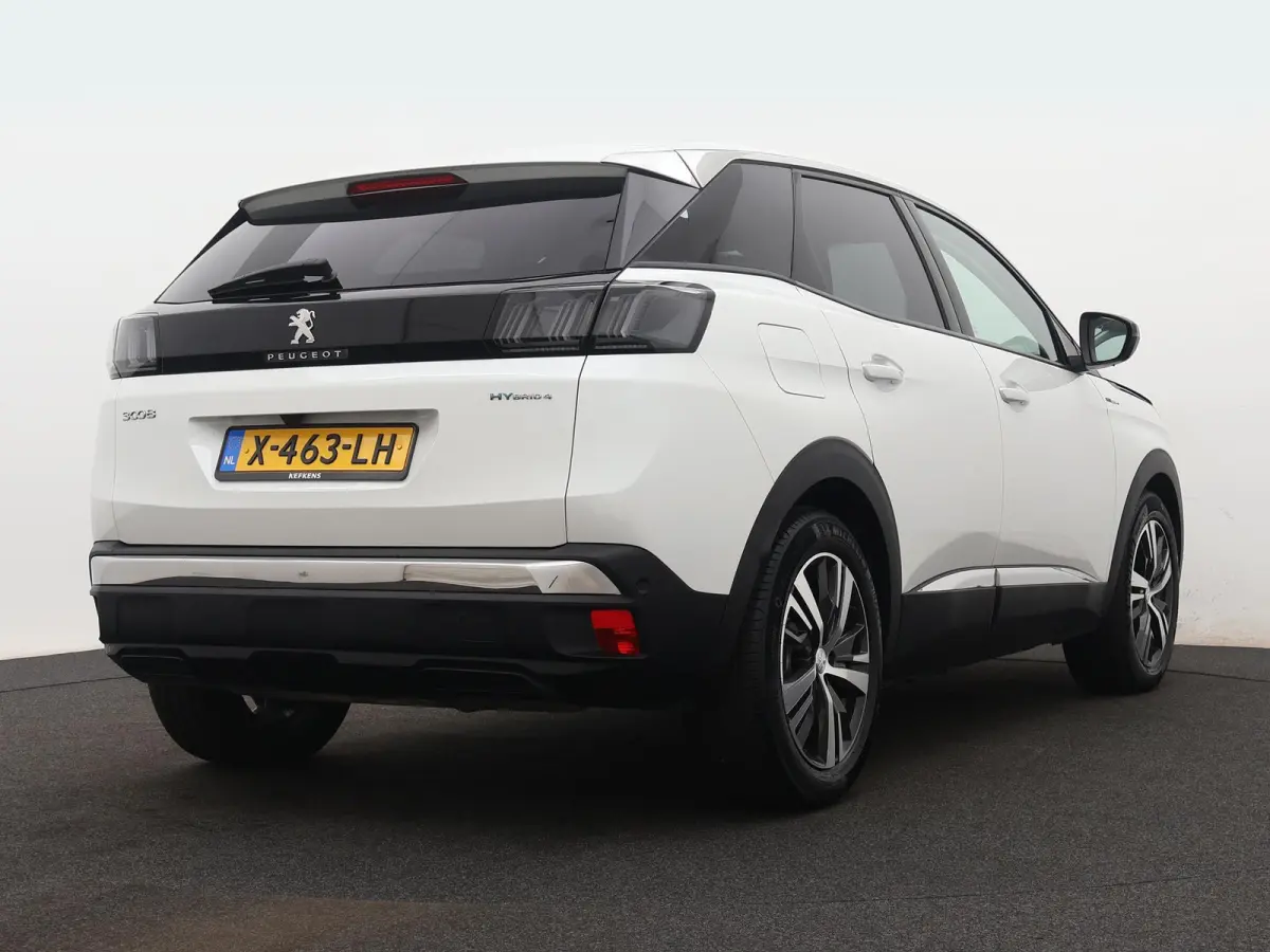 HYbrid4 Blue Lease Allure 300pk Automaat | Navigatie | Camera | Licht Metalen Velgen 18" | Dodehoek Detectie | Voorstoelen Verwarmd
