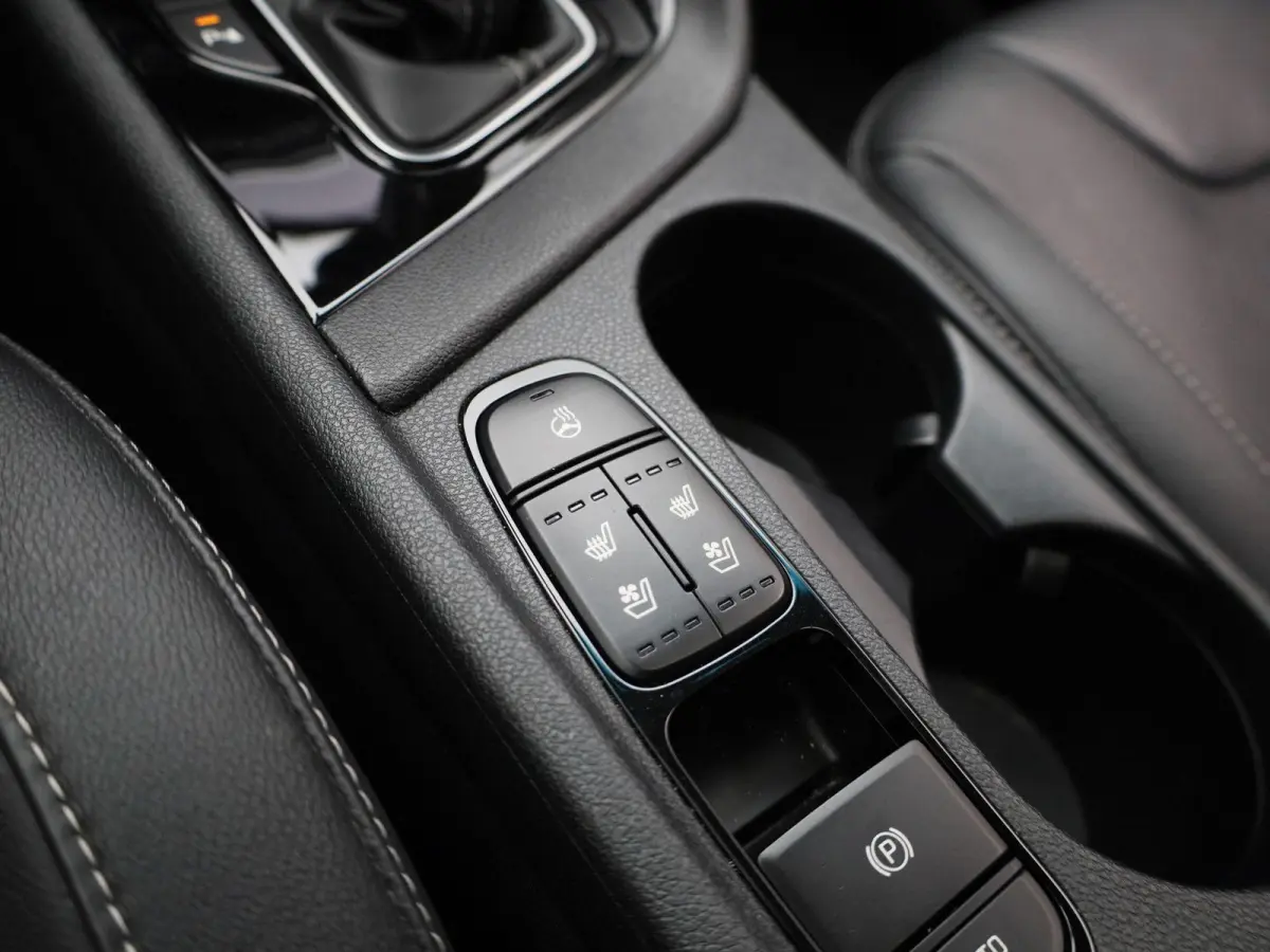 1.6 GDi PHEV ExecutiveLine | Schuif/Kanteldak | Lederen Bekleding | JBL Audio | Privacy Glass | Elek. Stoelen |
