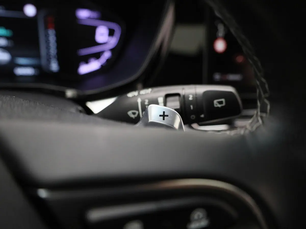 1.6 GDi PHEV ExecutiveLine | Schuif/Kanteldak | Lederen Bekleding | JBL Audio | Privacy Glass | Elek. Stoelen |