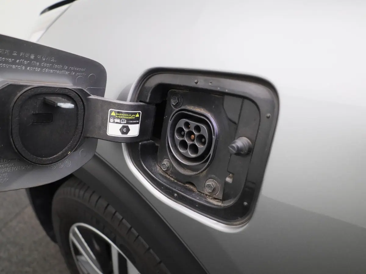 1.6 GDi PHEV ExecutiveLine | Schuif/Kanteldak | Lederen Bekleding | JBL Audio | Privacy Glass | Elek. Stoelen |