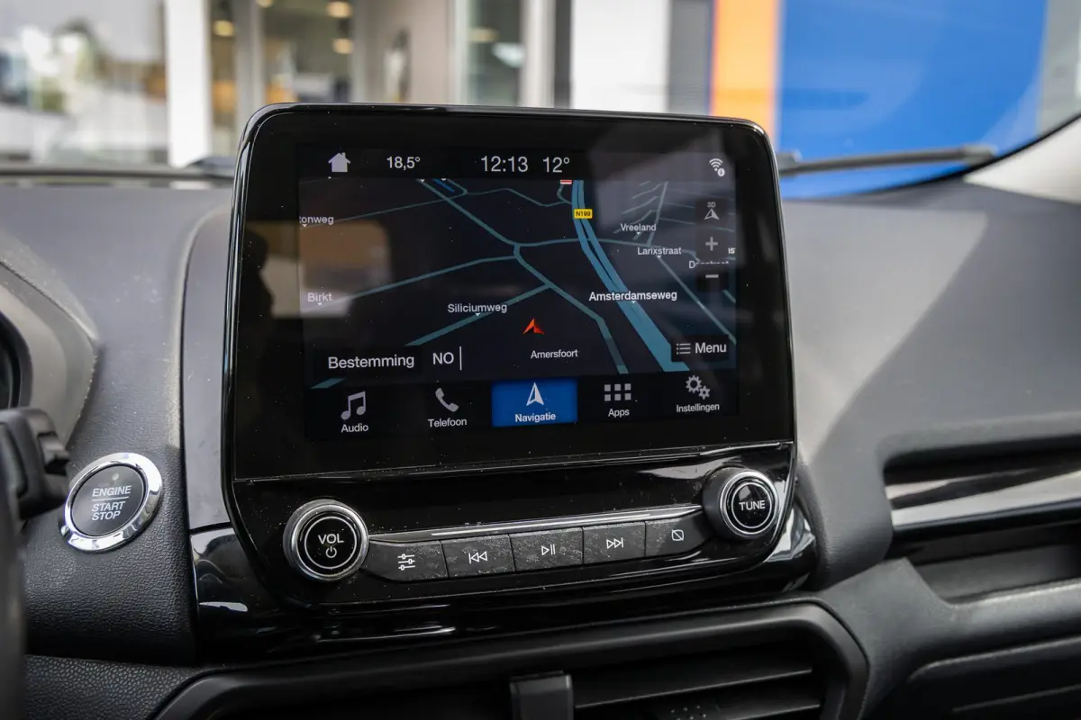 1.0 EcoBoost Titanium | Navi | Apple Carplay/Android Auto | Camera | Cruise Control | 17''LM Velgen | DAB | Winterpack | Achteruitrijcamera | DAB ontvanger | Lichtmetalen velgen 17"