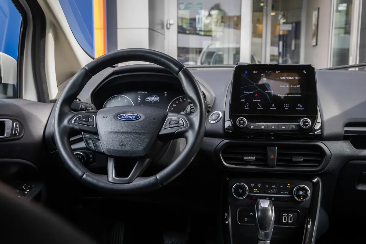 1.0 EcoBoost Titanium | Navi | Apple Carplay/Android Auto | Camera | Cruise Control | 17''LM Velgen | DAB | Winterpack | Achteruitrijcamera | DAB ontvanger | Lichtmetalen velgen 17"