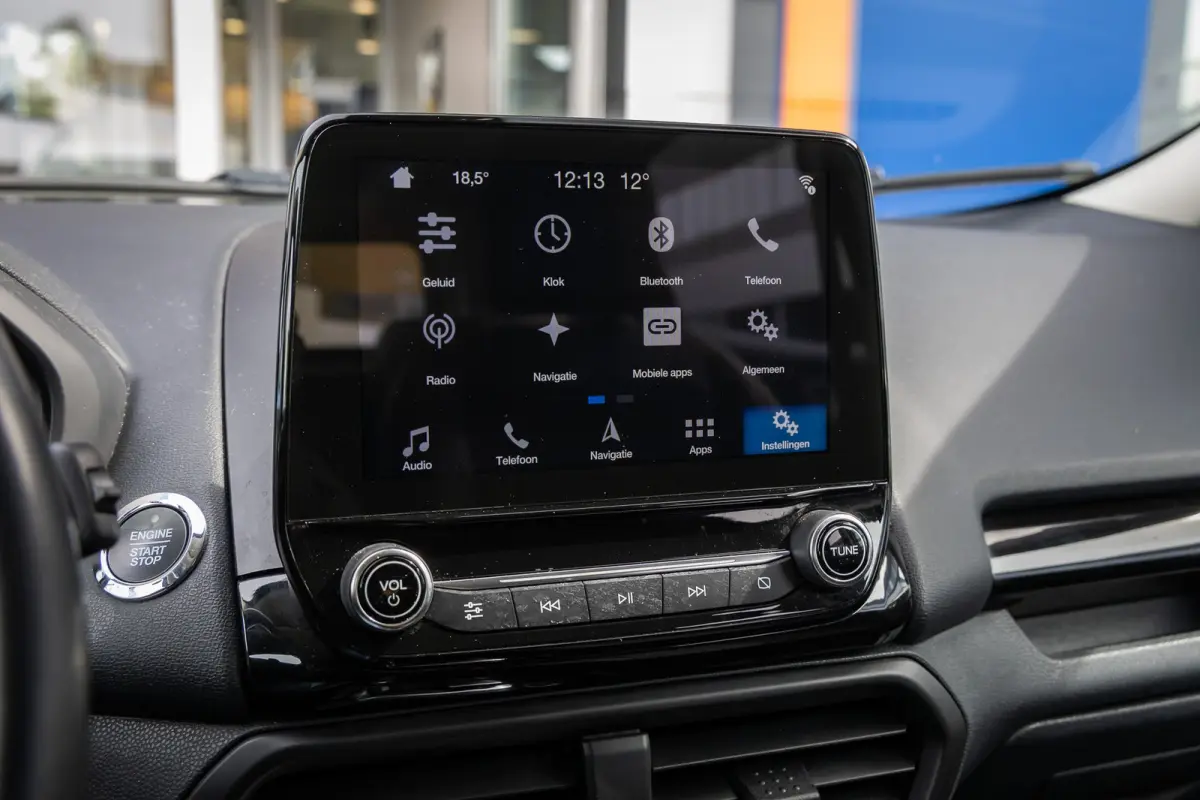 1.0 EcoBoost Titanium | Navi | Apple Carplay/Android Auto | Camera | Cruise Control | 17''LM Velgen | DAB | Winterpack | Achteruitrijcamera | DAB ontvanger | Lichtmetalen velgen 17"