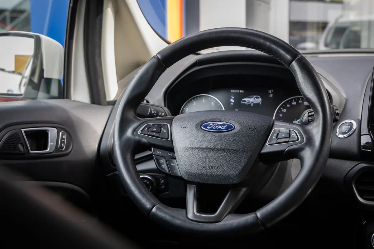 1.0 EcoBoost Titanium | Navi | Apple Carplay/Android Auto | Camera | Cruise Control | 17''LM Velgen | DAB | Winterpack | Achteruitrijcamera | DAB ontvanger | Lichtmetalen velgen 17"