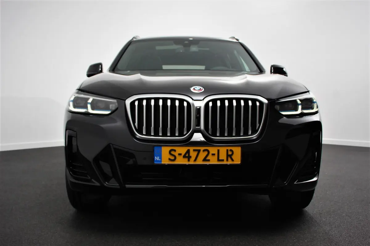 xDrive30e Hybrid M-Sport High Executive Leder Panoramisch Schuifdak Hifi Camera 360 Active Cruise Control Climate Control Parkeer sensoren Lichtmetalen Velgen