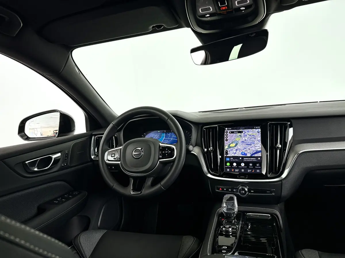 T8 Plug-in hybrid AWD Plus Dark | SOH 100% | Panoramadak | 360° camera | Head-up display | Harman Kardon | Stoel- en stuurverwarming | Trekhaak