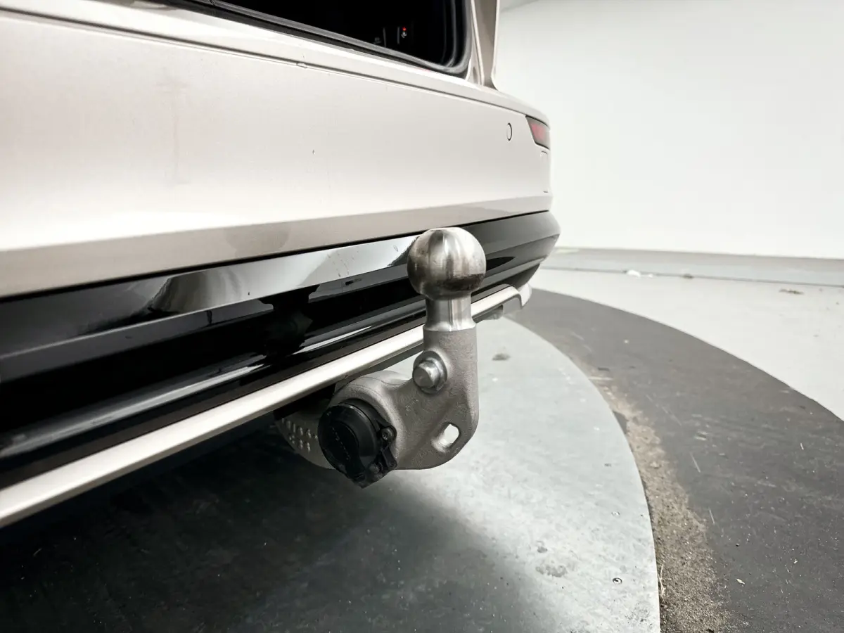 T8 Plug-in hybrid AWD Plus Dark | SOH 100% | Panoramadak | 360° camera | Head-up display | Harman Kardon | Stoel- en stuurverwarming | Trekhaak