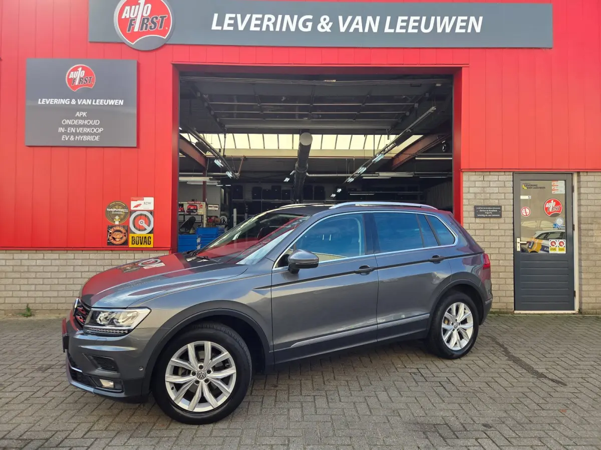 1.4 TSI 4Motion Highline automaat/ Elec. achterklep/ elec. wegkl. trekhaak/ Parkeersensoren v+a/ Rijklaarprijs!