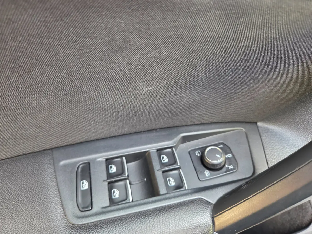 1.4 TSI 4Motion Highline automaat/ Elec. achterklep/ elec. wegkl. trekhaak/ Parkeersensoren v+a/ Rijklaarprijs!