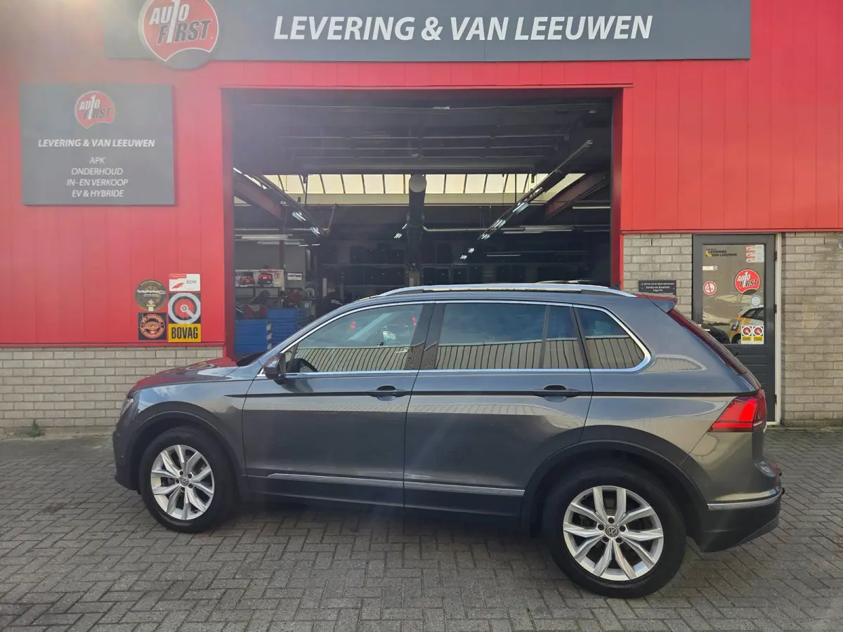 1.4 TSI 4Motion Highline automaat/ Elec. achterklep/ elec. wegkl. trekhaak/ Parkeersensoren v+a/ Rijklaarprijs!