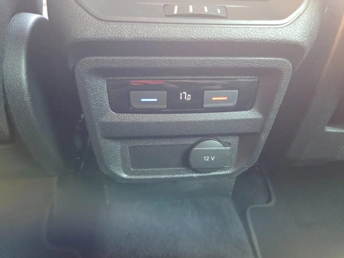 1.4 TSI 4Motion Highline automaat/ Elec. achterklep/ elec. wegkl. trekhaak/ Parkeersensoren v+a/ Rijklaarprijs!
